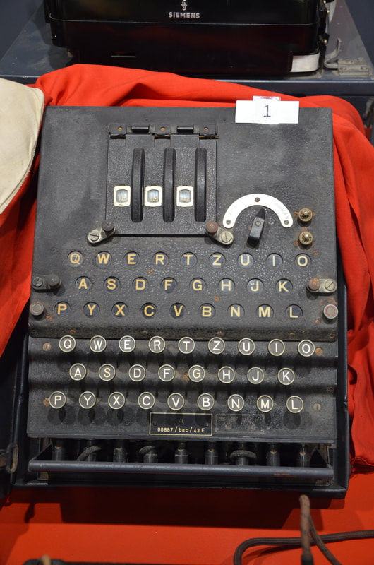 Museum van de Slag om de Ardennen in La Roche en Ardenne. België. Enigma-coderingsmachine. 